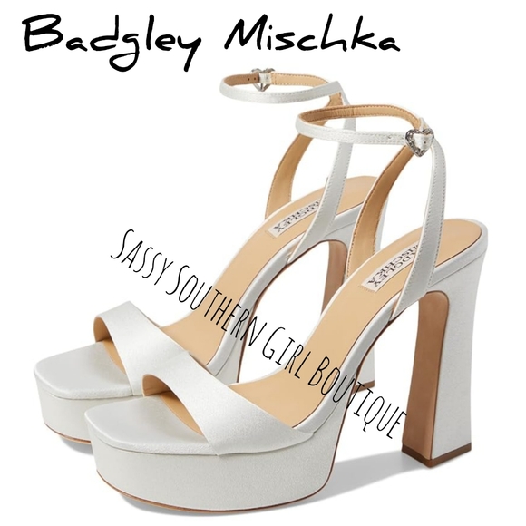 🆕⭐ Badgley Mischka Soft White Platform Sandal Heels - Picture 2 of 16